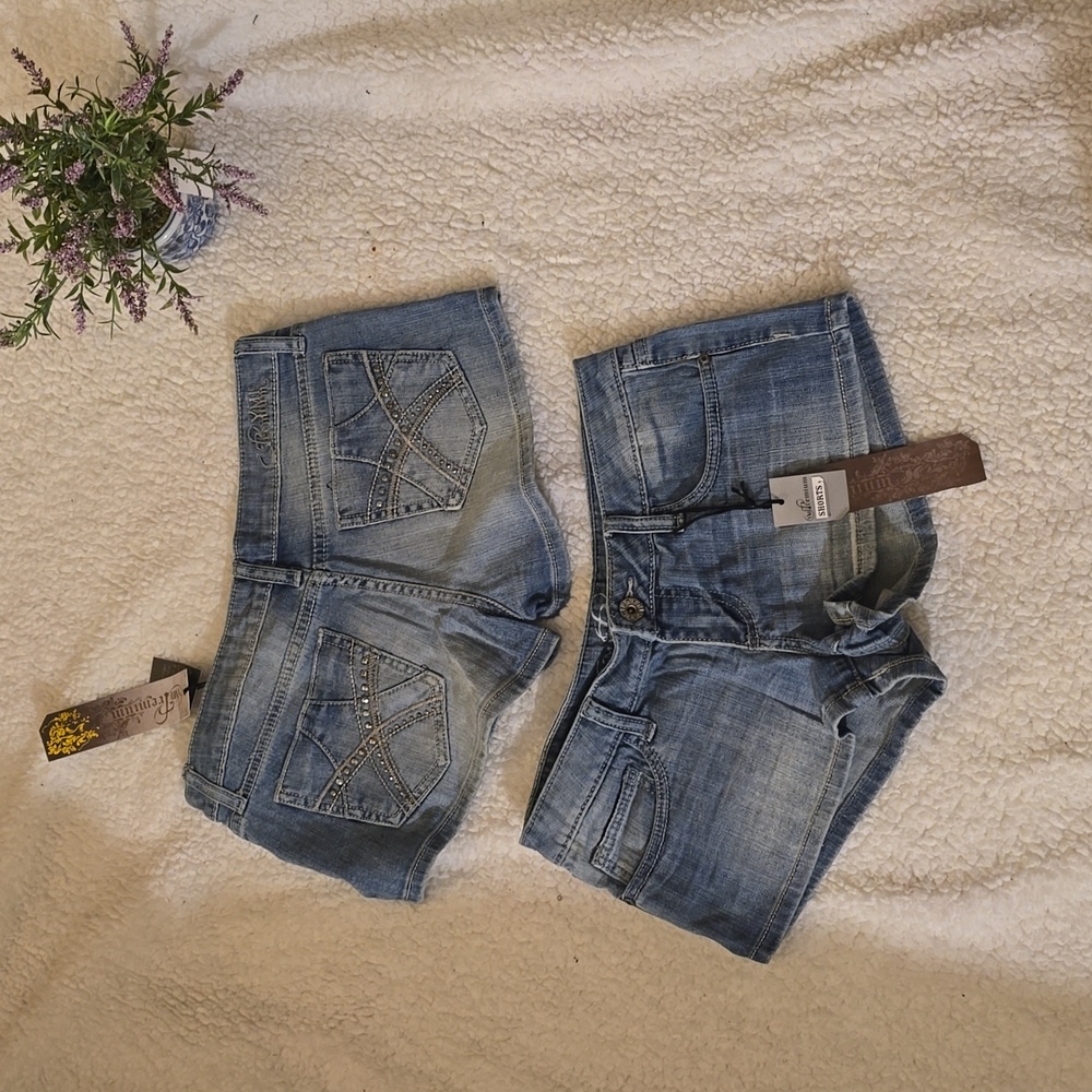 YMI PREMIUM JEAN SHORTS. SIZE Varies (Juniors). Color Acid Wash Blue - Picture 3 of 8